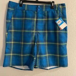 Columbia men’s blue and green plaid shorts 38 inch waist 11 inch inseam